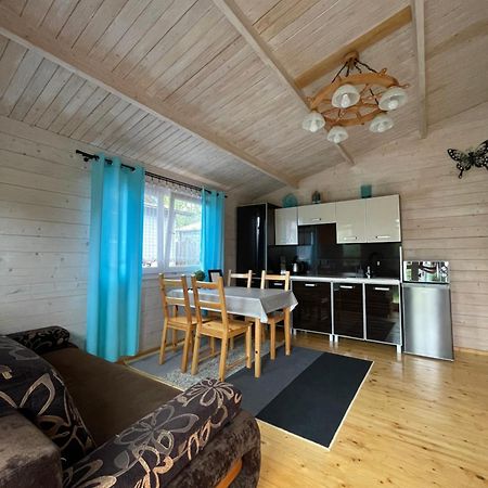 Sewana Pokoje Goscinne I Domki Letniskowe Mikołajki Extérieur photo