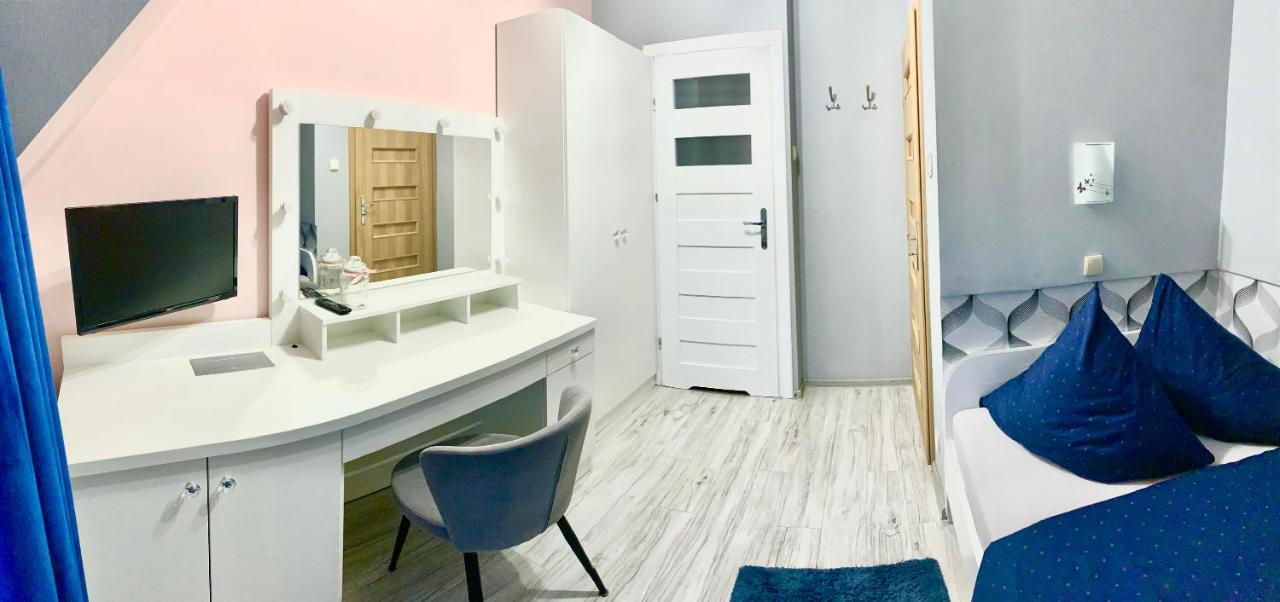 Sewana Pokoje Goscinne I Domki Letniskowe Mikołajki Extérieur photo