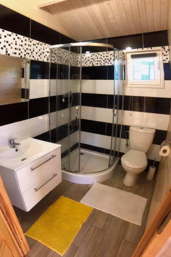 Sewana Pokoje Goscinne I Domki Letniskowe Mikołajki Extérieur photo