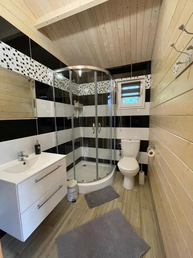 Sewana Pokoje Goscinne I Domki Letniskowe Mikołajki Extérieur photo