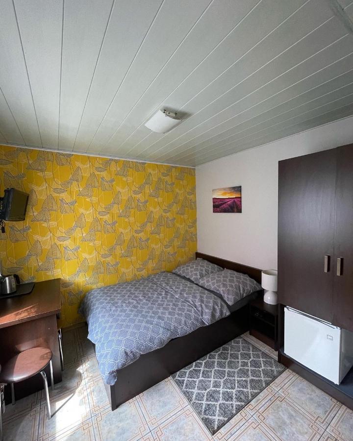 Sewana Pokoje Goscinne I Domki Letniskowe Mikołajki Extérieur photo