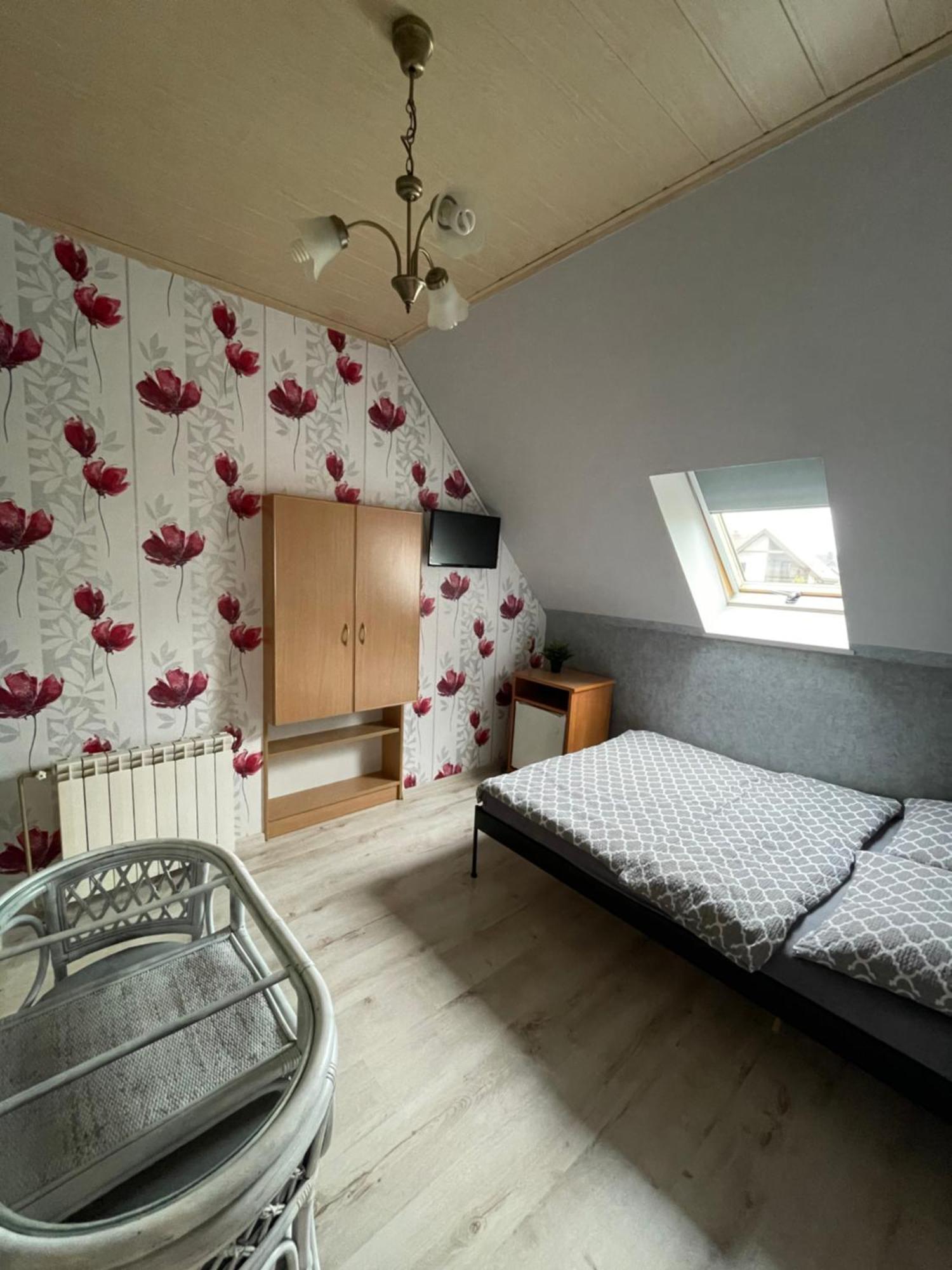 Sewana Pokoje Goscinne I Domki Letniskowe Mikołajki Extérieur photo