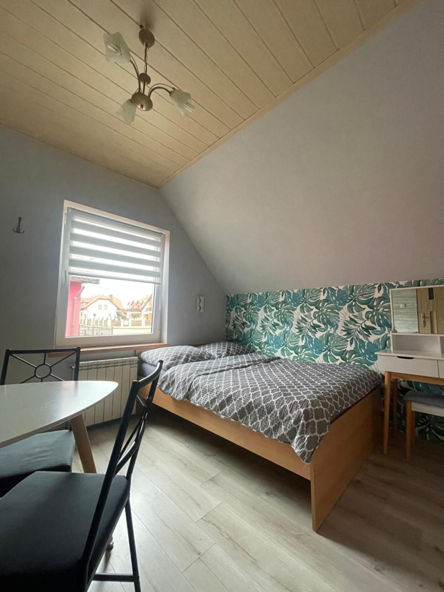 Sewana Pokoje Goscinne I Domki Letniskowe Mikołajki Extérieur photo